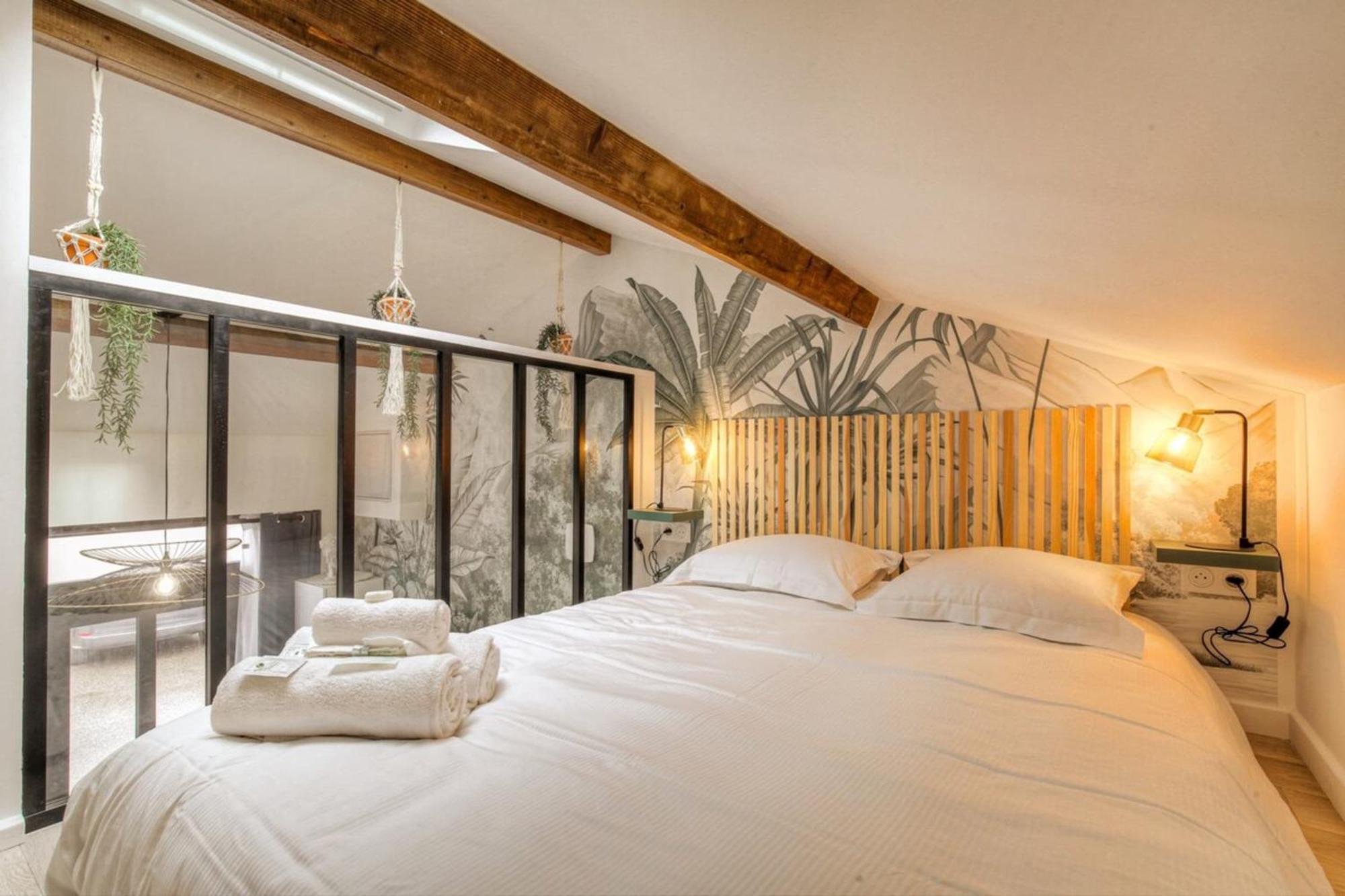 Ferienwohnung Atypique Et Reposant Avec Parking Gratuit Villeurbanne Exterior foto